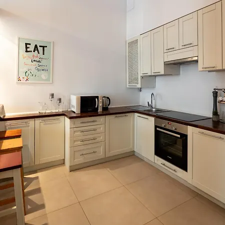 Apartment Romari площа ринок 28