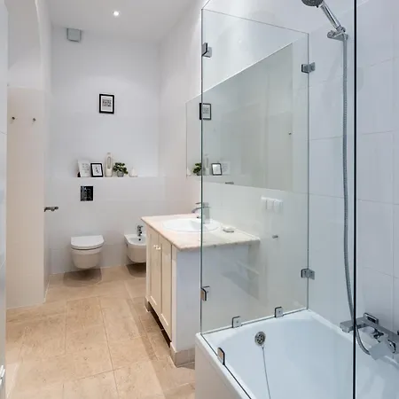 Romari Площа Ринок 28 Апартаменты Львов