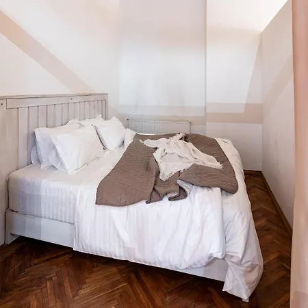Romari площа ринок 28 Apartment *