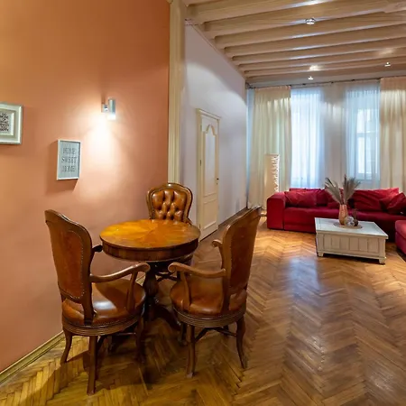 Romari площа ринок 28 Apartment