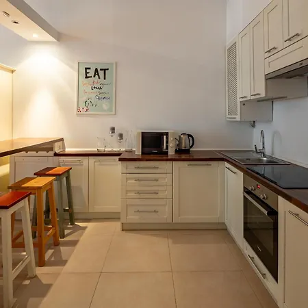 Romari площа ринок 28 Apartment *