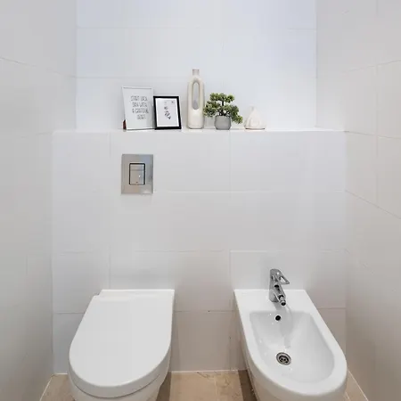 Romari площа ринок 28 * Lviv