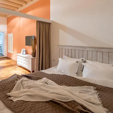 Appartement Romari площа ринок 28 *