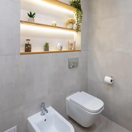 Romari площа ринок 28 شقة *