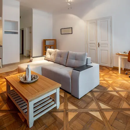 Romari площа ринок 28 * Lemberg