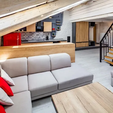 شقة Romari площа ринок 28 *