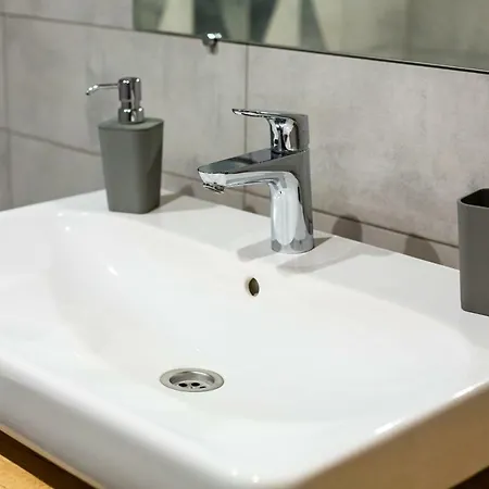 Romari площа ринок 28 *