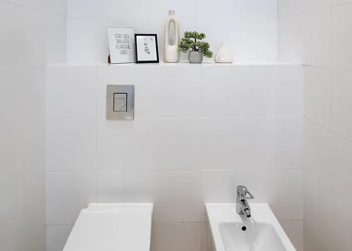 Romari площа ринок 28 * Leópolis