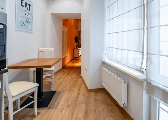 Romari площа ринок 28 * 利沃夫