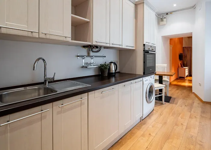 Romari площа ринок 28 *