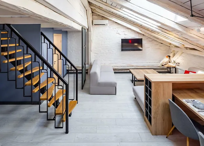 Romari площа ринок 28 * Leópolis