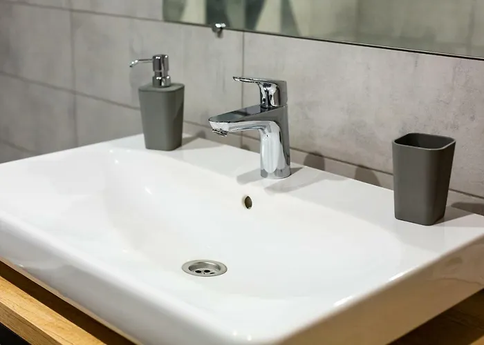 Romari площа ринок 28 *