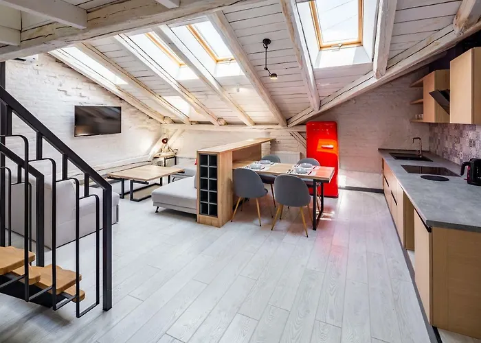 Romari площа ринок 28 Apartament Lwów