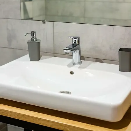 Romari площа ринок 28 *