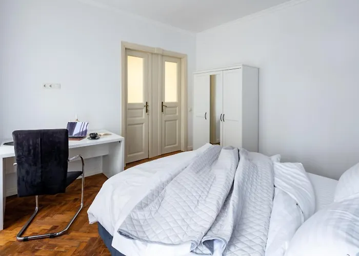 Romari площа ринок 28 Apartment Lviv